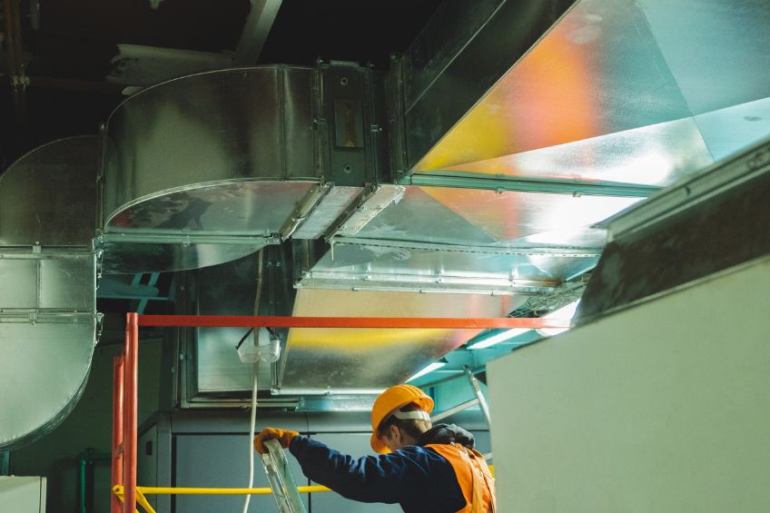 End-of-Year Equipment Checks How Routine Maintenance Reduces Winter Breakdowns